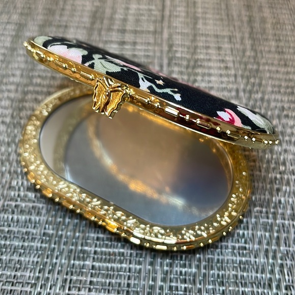 #47 Retro Floral Oval Compact Mirror - Picture 7 of 10